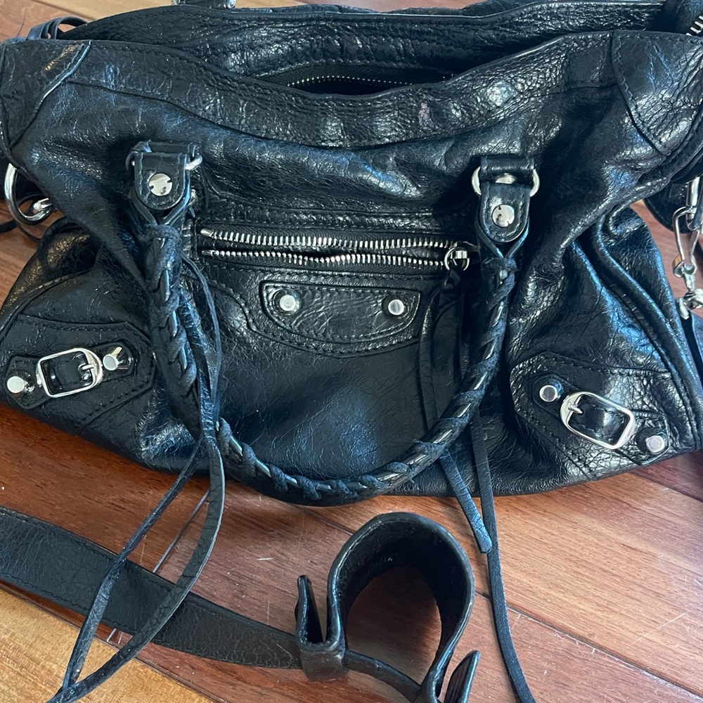 Balenciaga Classic City Small Leather Shoulder Bag